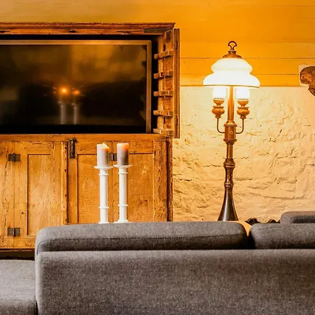 Tatil Evi In Historic Country Style