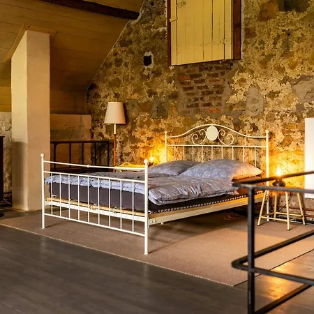 Tatil Evi In Historic Country Style