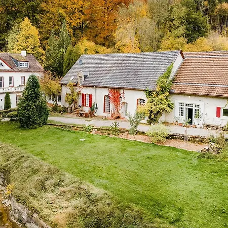 In Historic Country Style Tatil Evi Kall