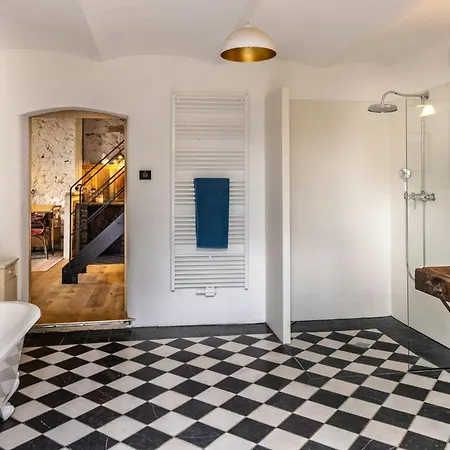 In Historic Country Style Tatil Evi