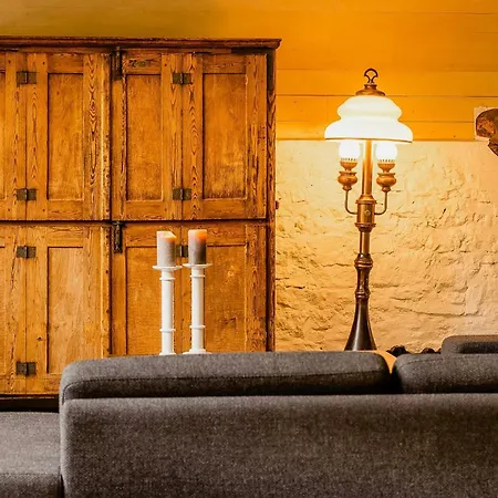 In Historic Country Style Tatil Evi