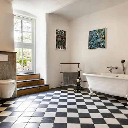 In Historic Country Style * Kall